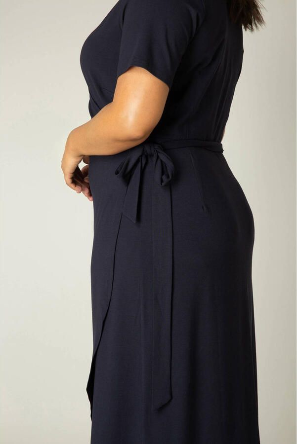 Base Level Curvy Wikkeljurk Abbie Soepelvallende viscose-mixkwaliteit - Foto 2