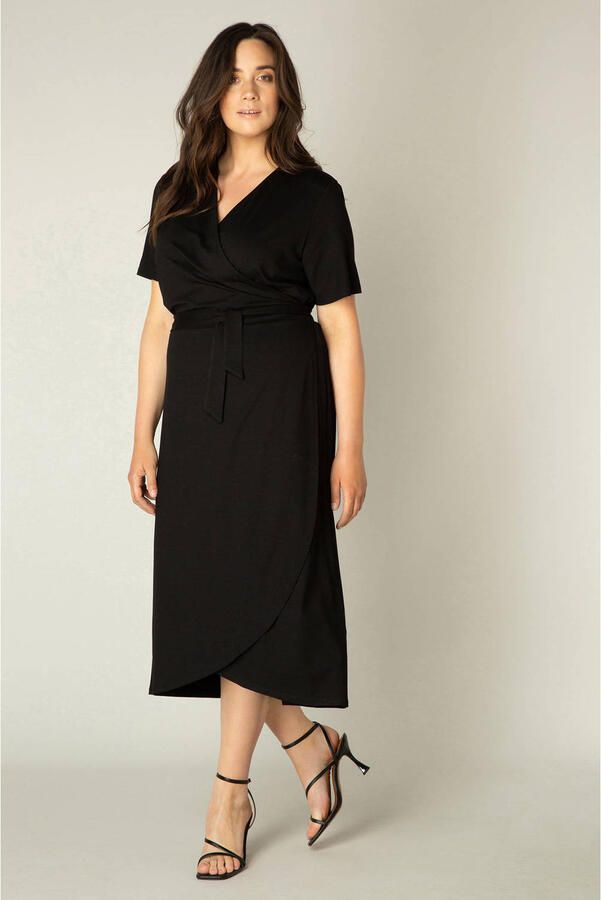 Base Level Curvy Wikkeljurk Abbie Soepelvallende viscose-mixkwaliteit