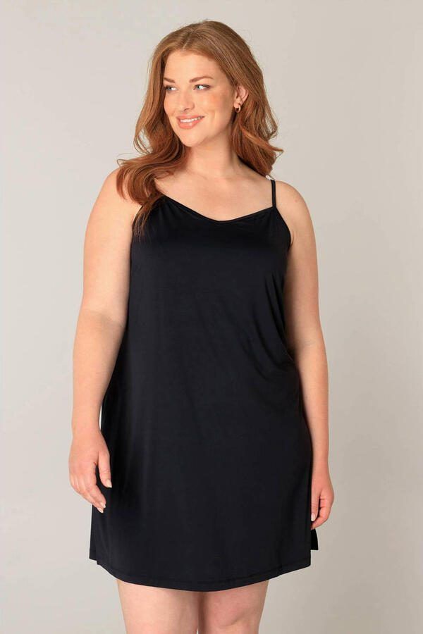 Base Level Curvy Jurk in overgooiermodel Yanira In een zachte soepele kwaliteit