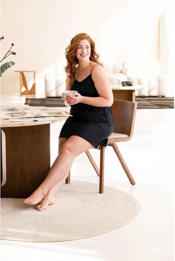Base Level Curvy Jurk in overgooiermodel Yanira In een zachte soepele kwaliteit - Foto 2