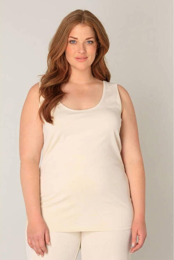 Base Level Curvy Tanktop in grote maten