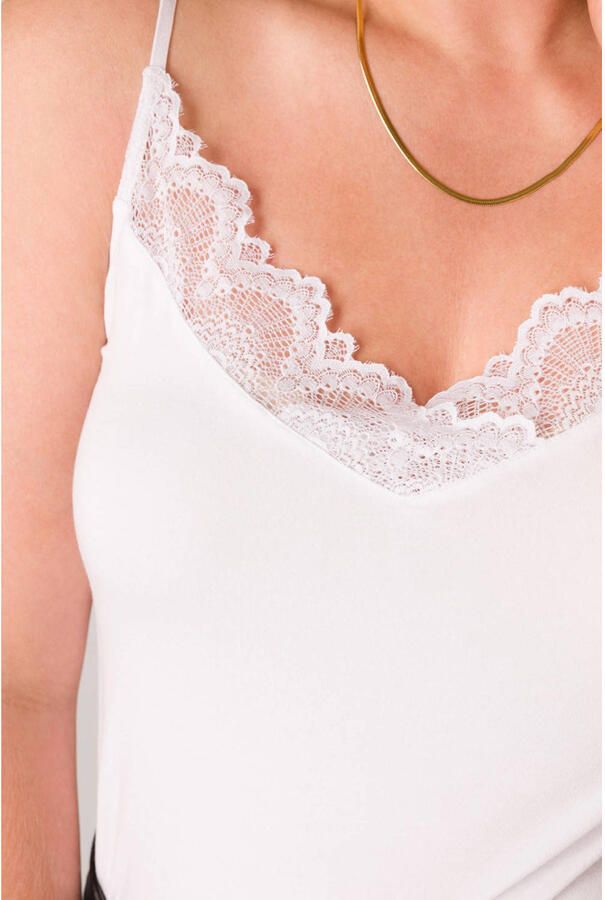 Base Level Curvy Kanten top met spaghettibandjes - Foto 2