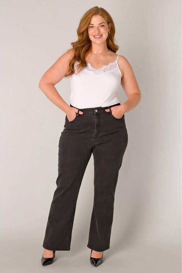 Base Level Curvy Kanten top met spaghettibandjes