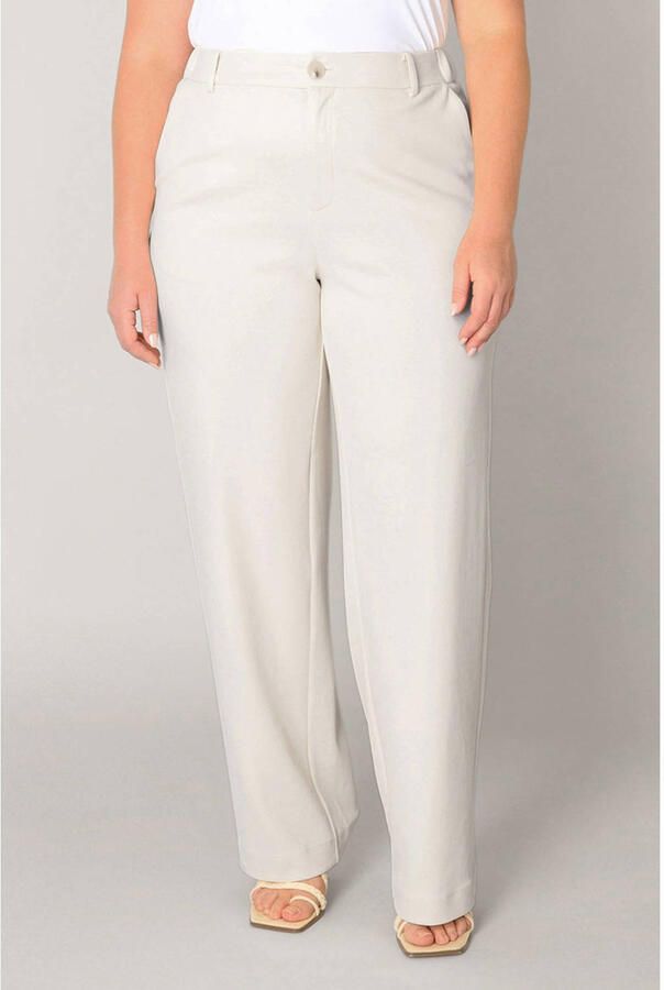 Base Level Curvy straight regular waist capri zand