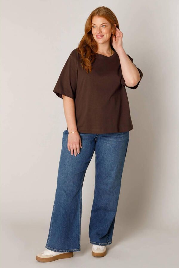 Base Level Curvy T-shirt Plus Size bruin