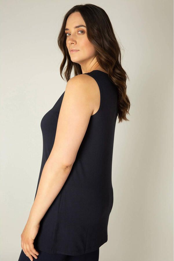 Base Level Curvy Top Over de heupen vallend model met splitjes bij de zoom