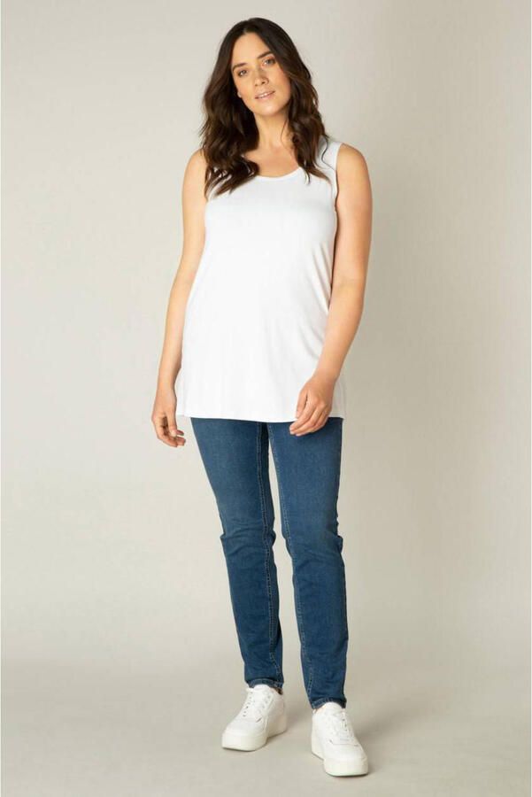 Base Level Curvy Top Over de heupen vallend model met splitjes bij de zoom