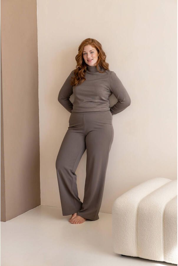Base Level Curvy top Yuena taupe - Foto 3