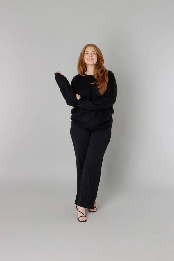 Base Level Curvy Gebreide trui Yanara met wol en elastaan