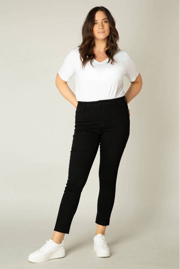 Base Level Curvy cropped high waist skinny jeans Anna zwart