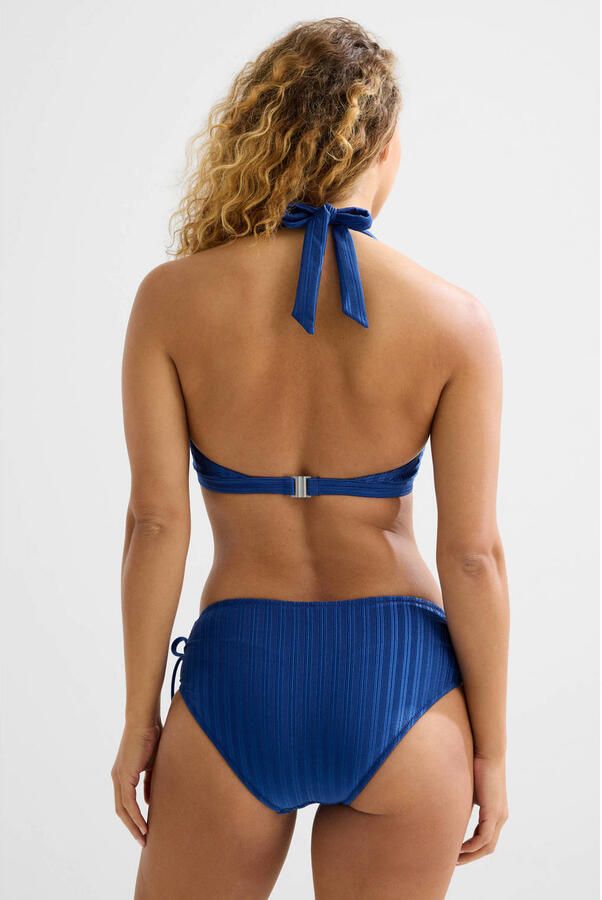 BEACHWAVE voorgevormde halter bikinitop met textuur kobaltblauw - Foto 3