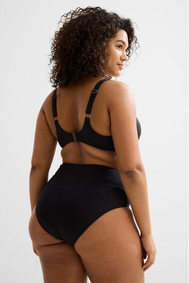 BEACHWAVE Curve voorgevormde beugel bikinitop met textuur zwart - Foto 4