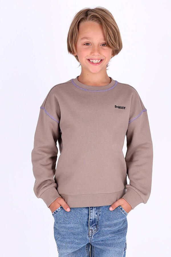 B.Nosy rechtvallende sweater met backprint bruin