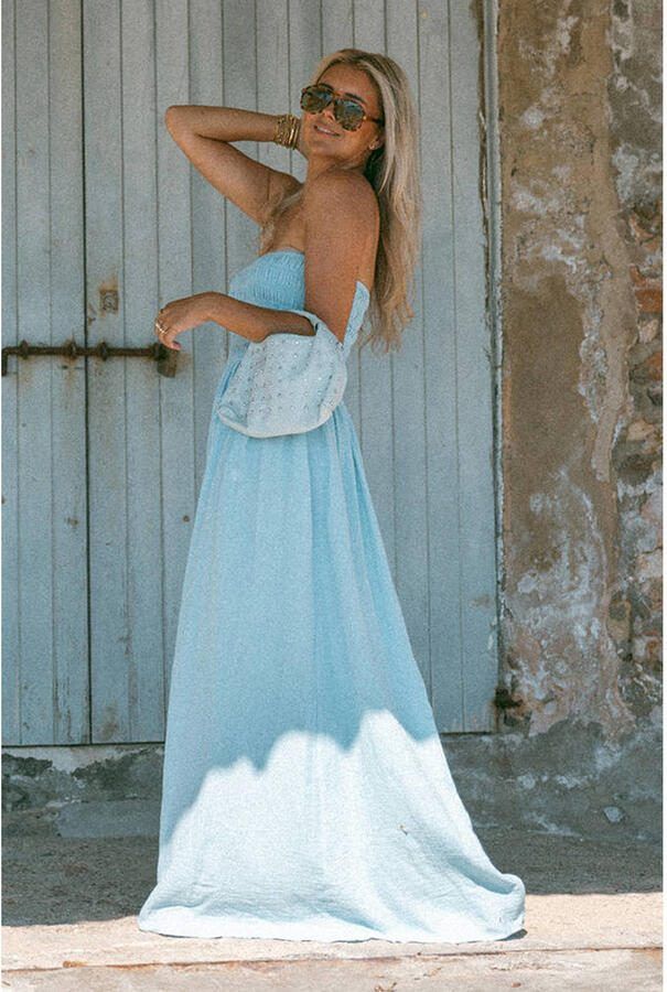 Bolina Island strapless maxi jurk met smockwerk lichtblauw - Foto 2