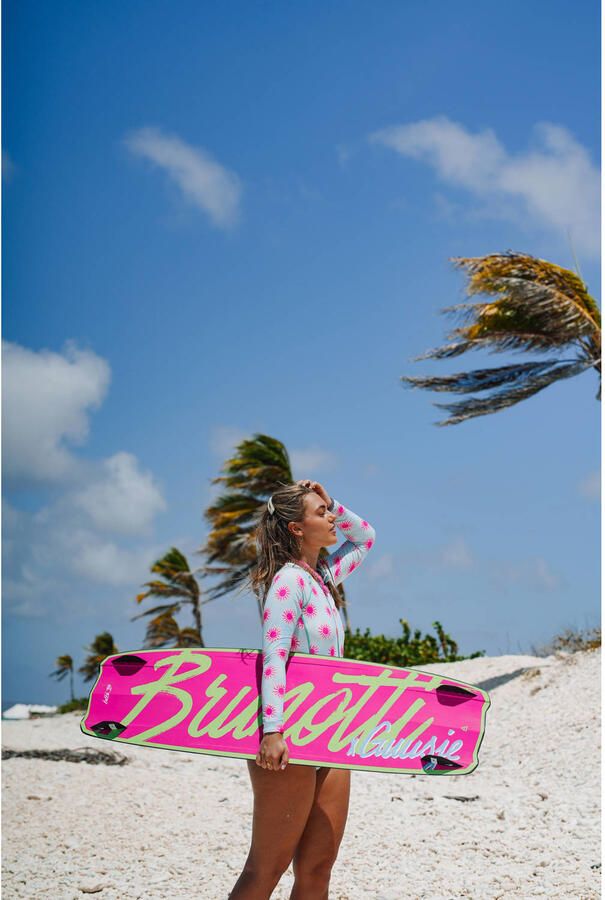 Brunotti Guusje x kitesurf badpak met lange mouw en rits lichtblauw fuchsia - Foto 3