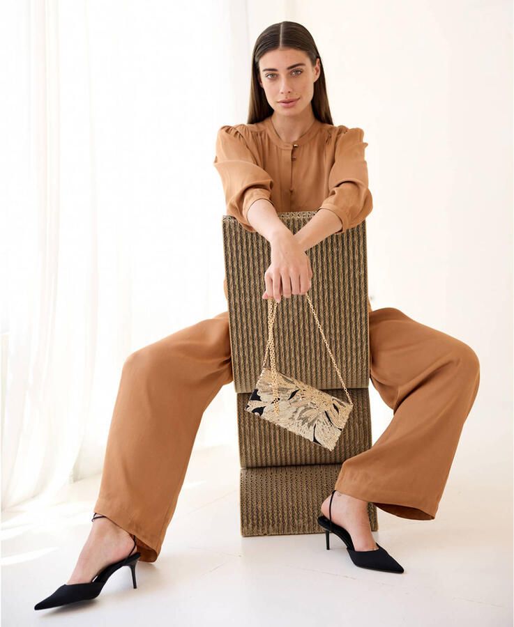 Bulaggi clutch met pailletten Flower zwart goudkleurig