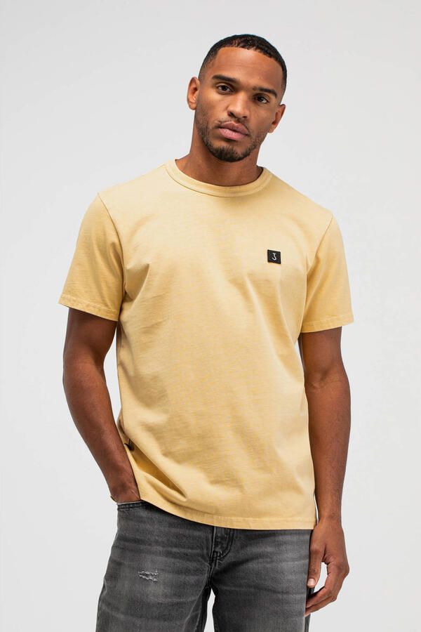 Butcher of Blue regular T-shirt geel