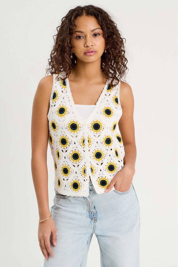 Cache gebloemd gilet crochet ecru