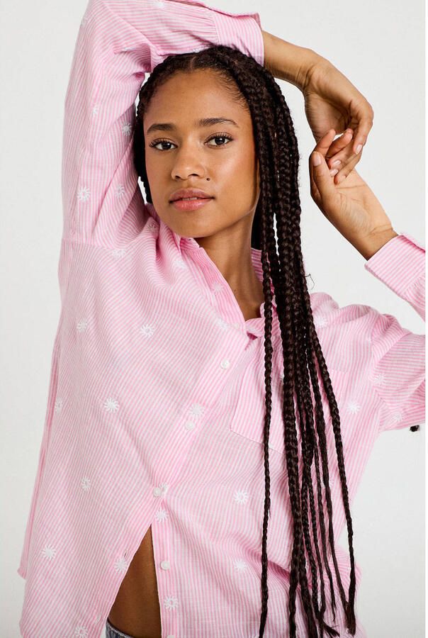 Cache gestreepte blouse met borduursels roze - Foto 3