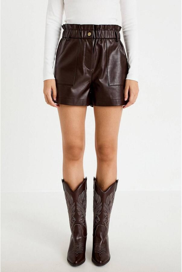 Cache imitatieleren wide leg casual short met ruches donkerbruin