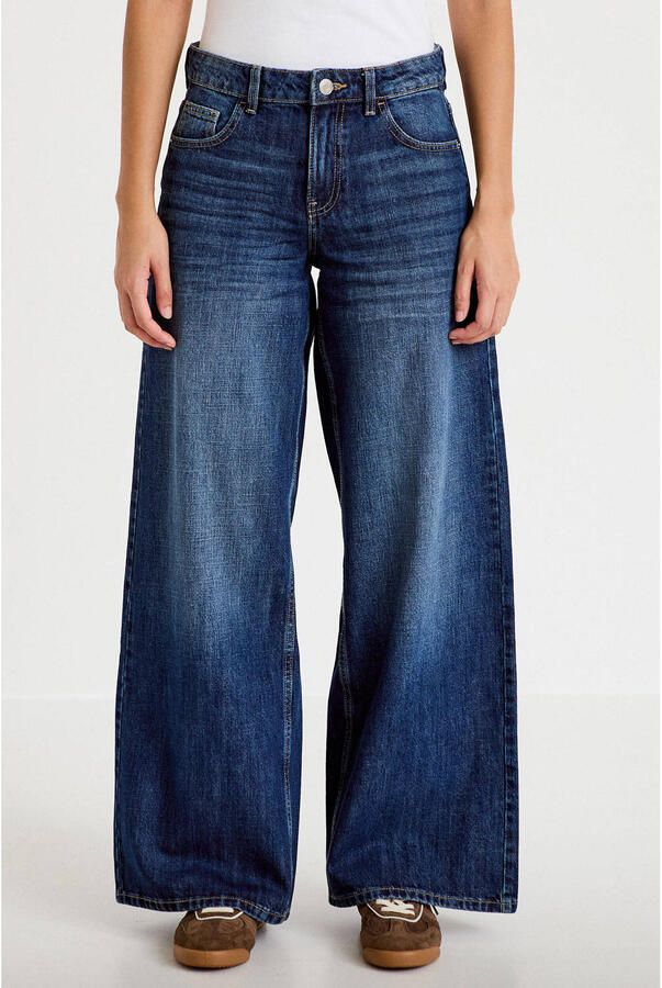 Cache regular waist wide leg jeans