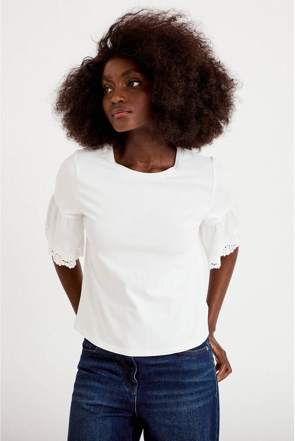 Cache top crochet ecru