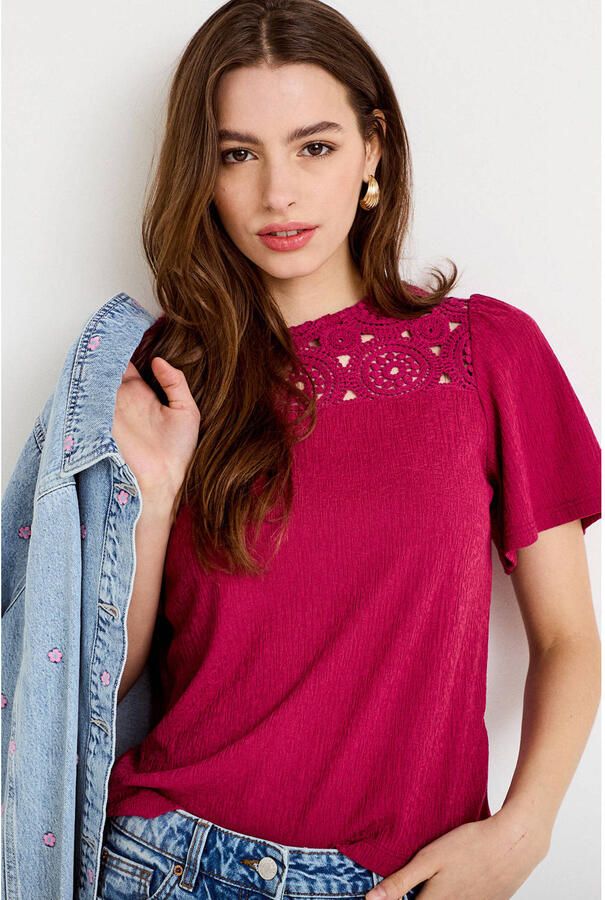 Cache top crochet rood