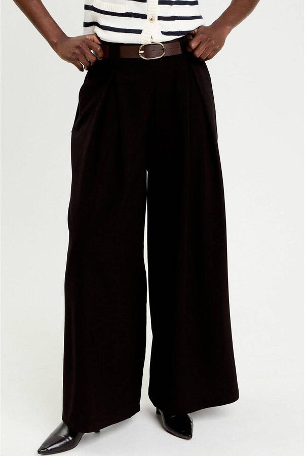 Cache wide leg regular waist broek zwart