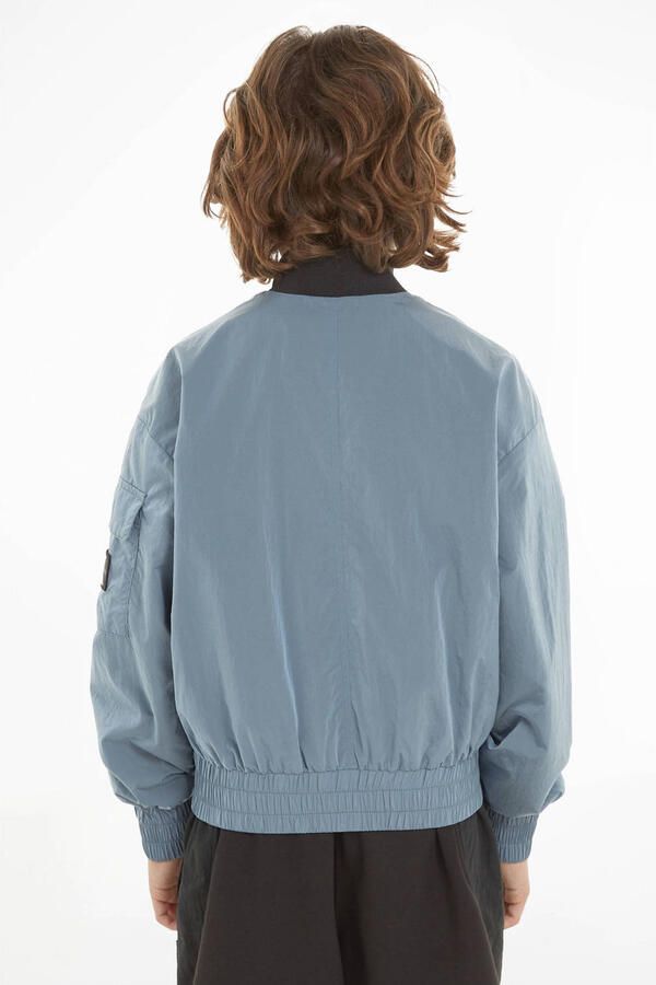 Calvin Klein bomberjack zomer met logo vergrijsd blauw Jas Jongens Nylon Opstaande kraag 140 - Foto 2