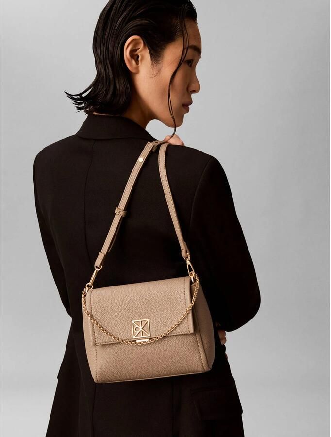 Calvin Klein Jeans Tas EMBLEM HW PEBBLE CROSSBODY 20 LV04F3511G - Foto 2