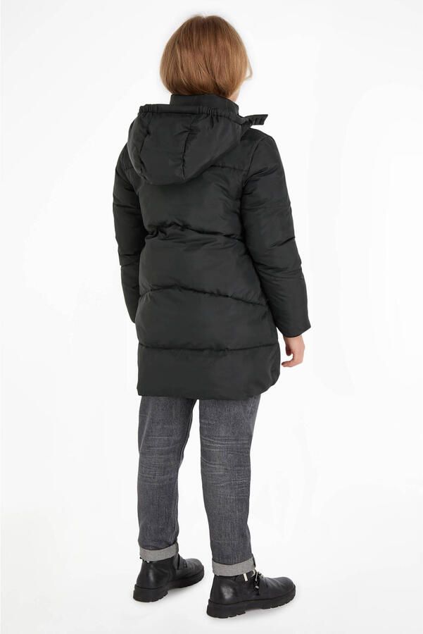 Calvin Klein gewatteerde winterjas van gerecycled polyester zwart Meisjes Gerecycled polyester (duurzaam) Capuchon 116