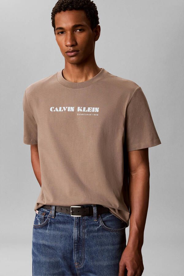 CALVIN KLEIN JEANS relaxed fit T-shirt met print taupe - Foto 3