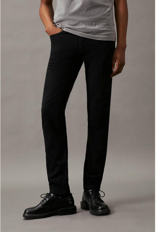 Calvin Klein Slim fit jeans SLIM TAPER met merklabel