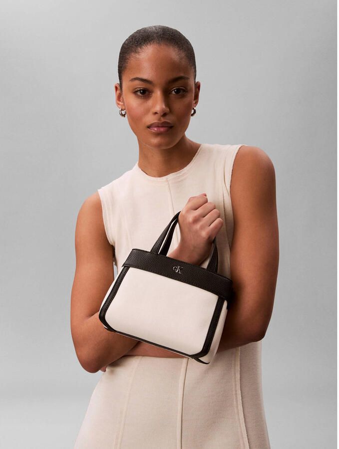 Calvin Klein mini handtas ecru zwart