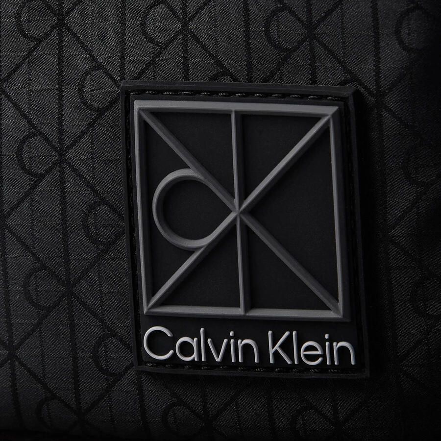 Calvin Klein schoudertas Utility Emblem zwart - Foto 2