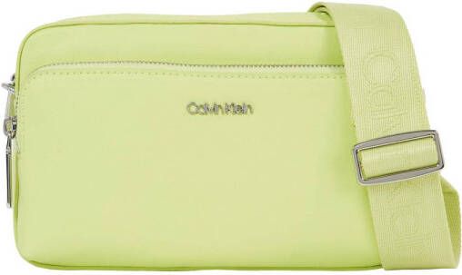 Calvin Klein Crossbody bags Ck Must Camera Bag W Pckt Large in groen