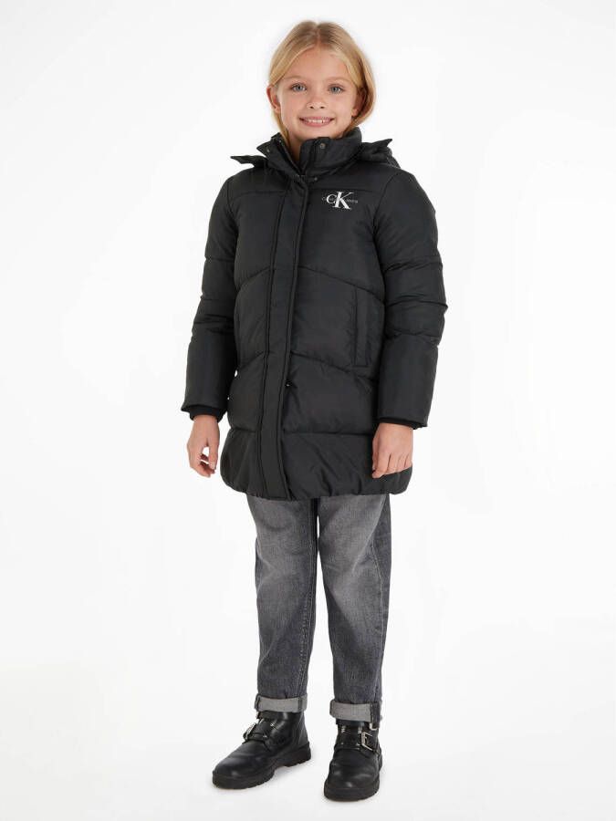 Calvin Klein gewatteerde winterjas van gerecycled polyester zwart Meisjes Gerecycled polyester (duurzaam) Capuchon 116