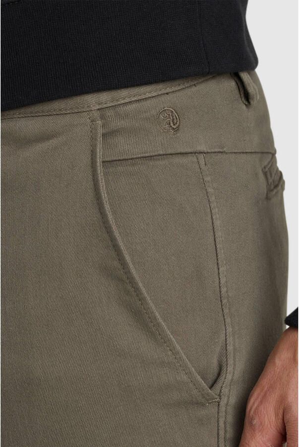 Cast Iron tapered chino kaki