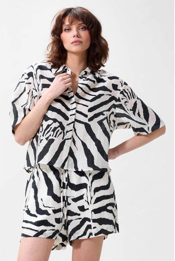 Catwalk Junkie blouse met zebraprint ecru