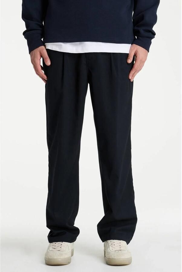 CHASIN' straight leg chino donkerblauw