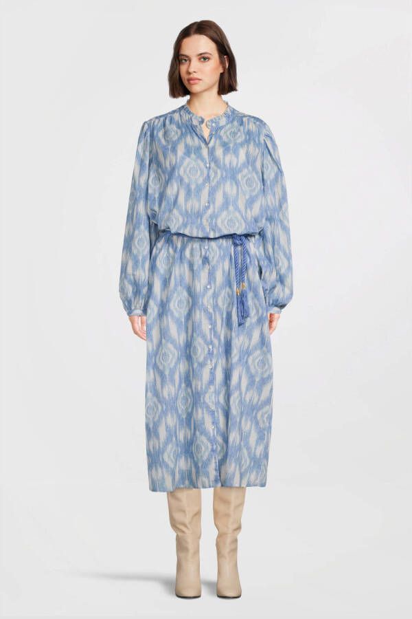 Circle of Trust maxi jurk Gwen met all over print en ceintuur lichtblauw wit
