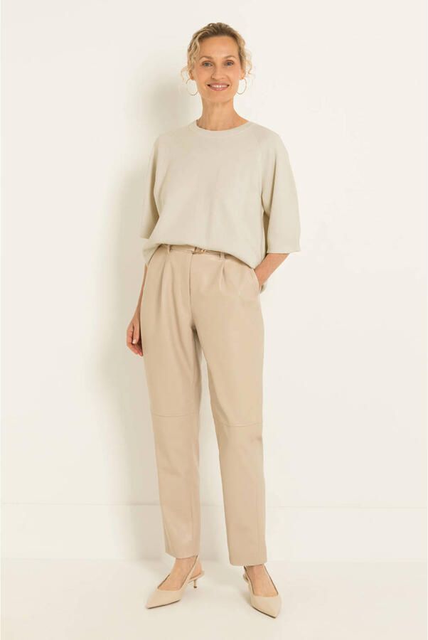 Claudia Sträter CLAUDIA BY CLAUDIA STRÄTER imitatieleren broek met ceintuur zand - Foto 2