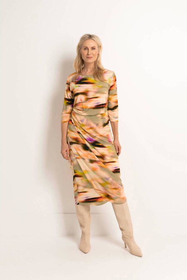 Claudia Sträter jurk met all over print en plooien beige oranje groen