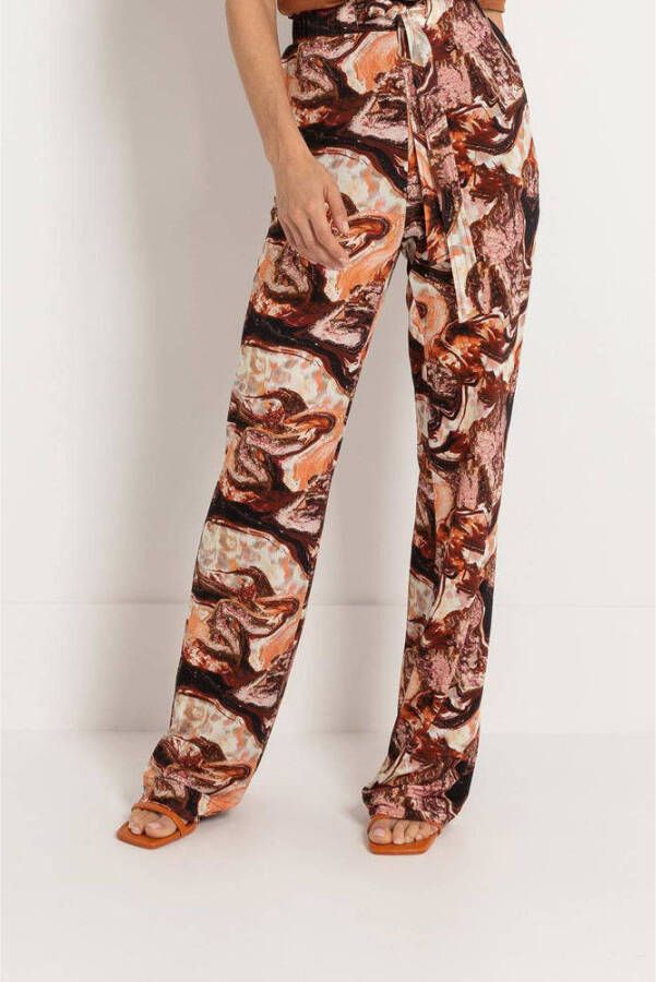 Claudia Sträter straight fit pantalon met all over print roestbruin multi