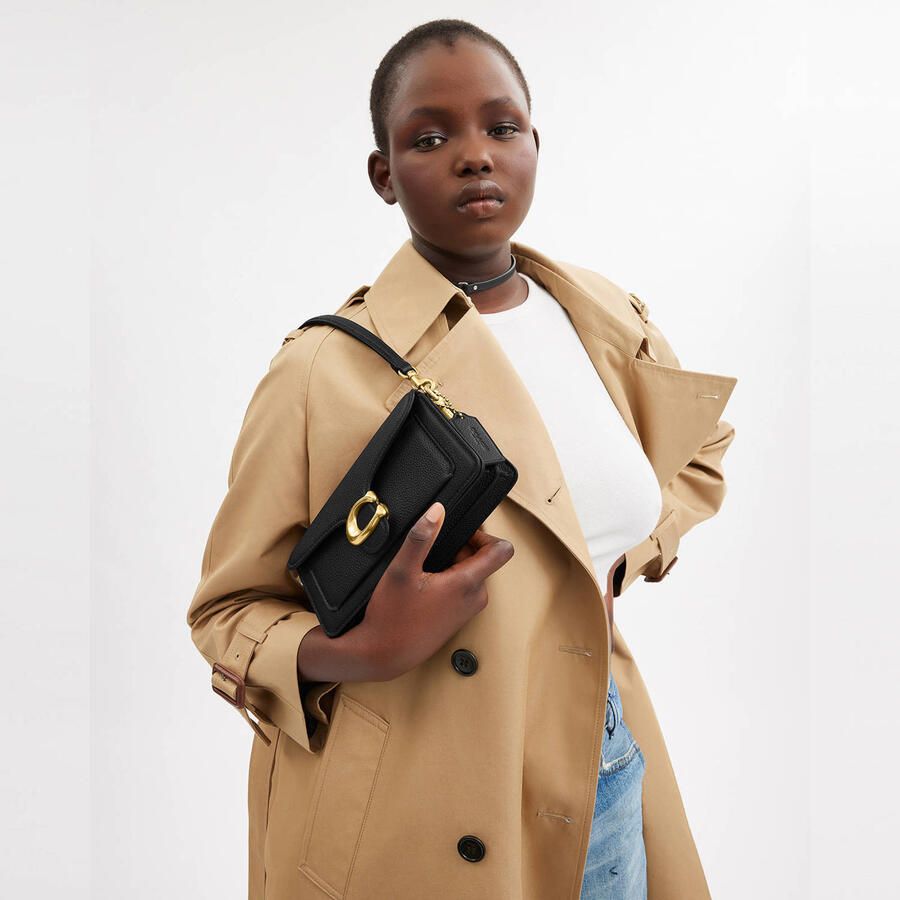 Coach Crossbody bags Polished Pebble Leather Tabby Shoulder Bag 20 Refr in zwart