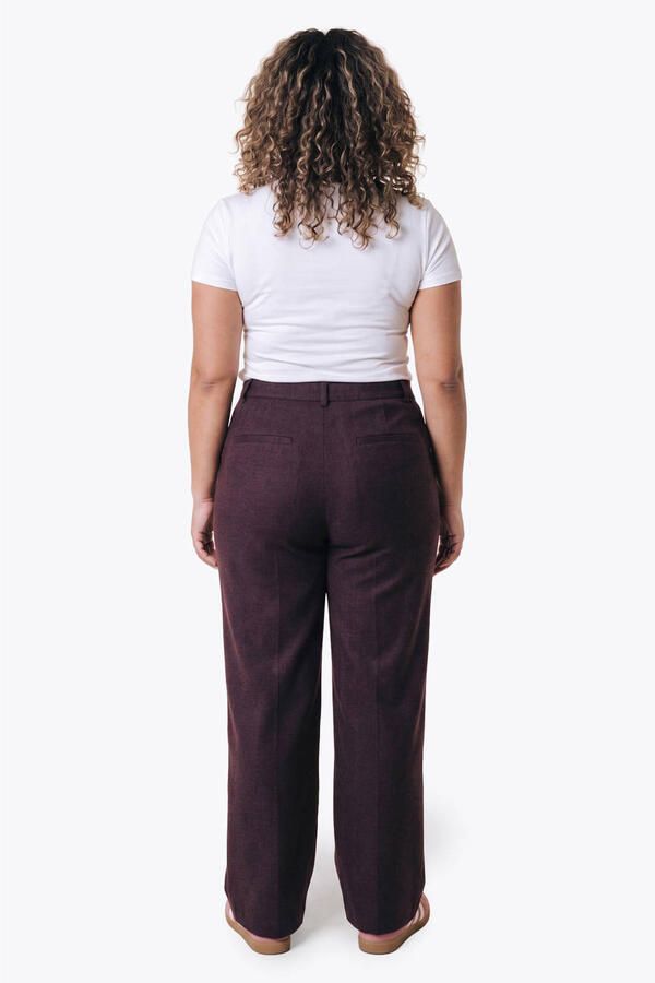 Colourful Rebel Curve Plus Size suèdelook straight leg broek donkerbruin - Foto 3