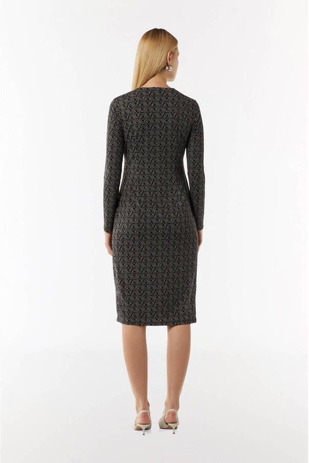 Comma jurk met all over print en plooien zwart wit