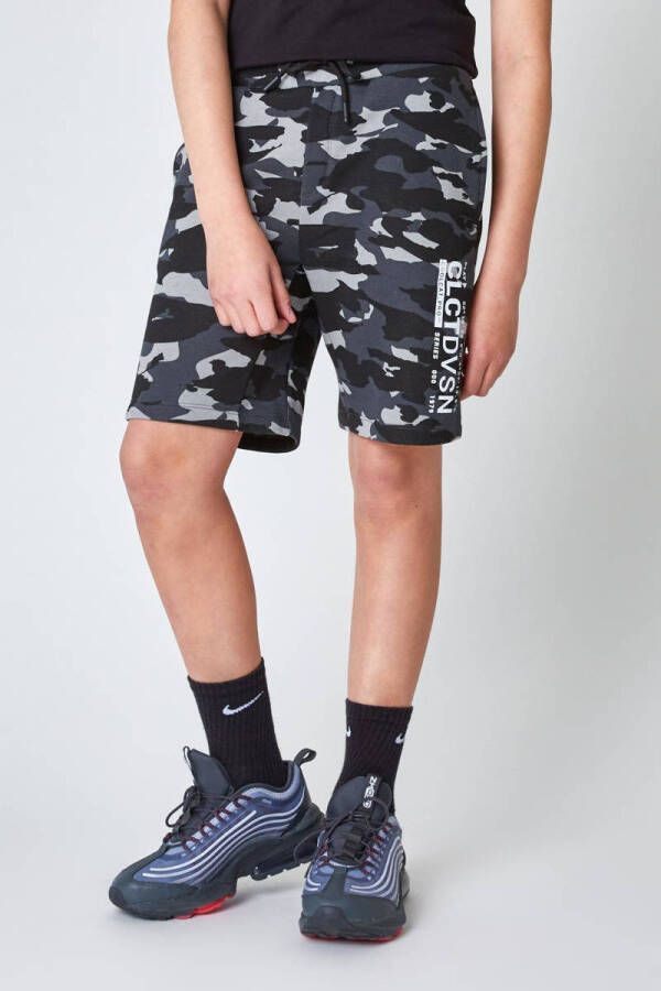 CoolCat Junior slim fit sweatshort Nestor CB met camouflageprint zwart grijs