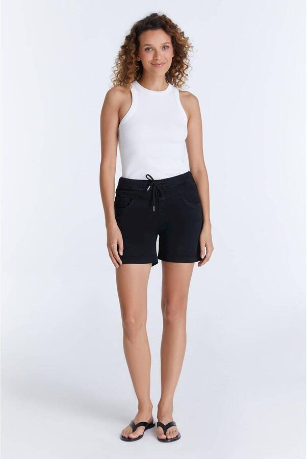 Cup of Joe Denim slim regular waist denim short zwart