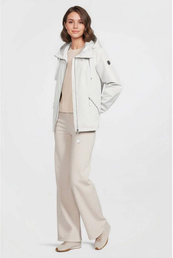District trenchcoat